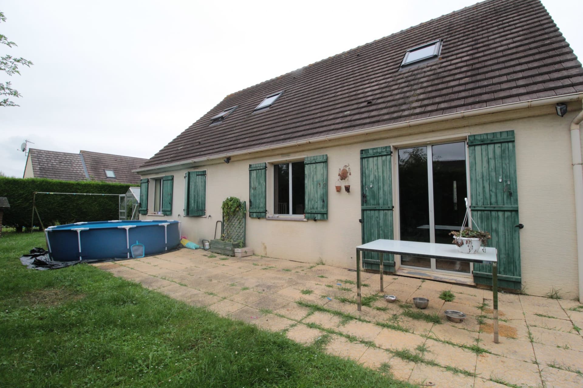 Vivable de plain pied avec 5 chambres !