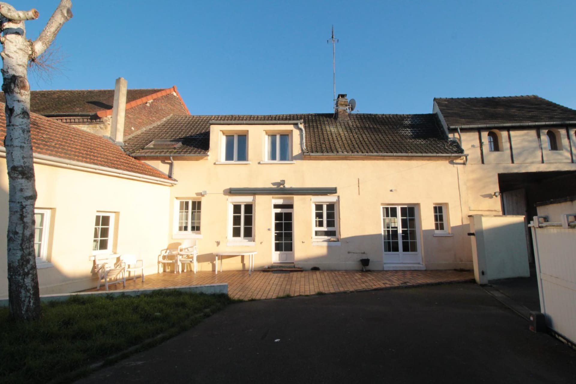 Maison + grange aménageable !