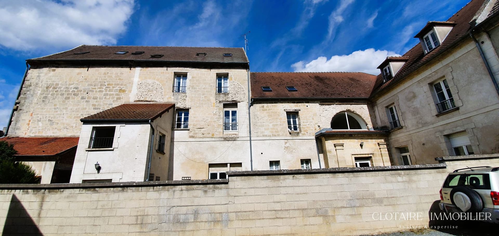 Immeuble de rapport de 1000m²
