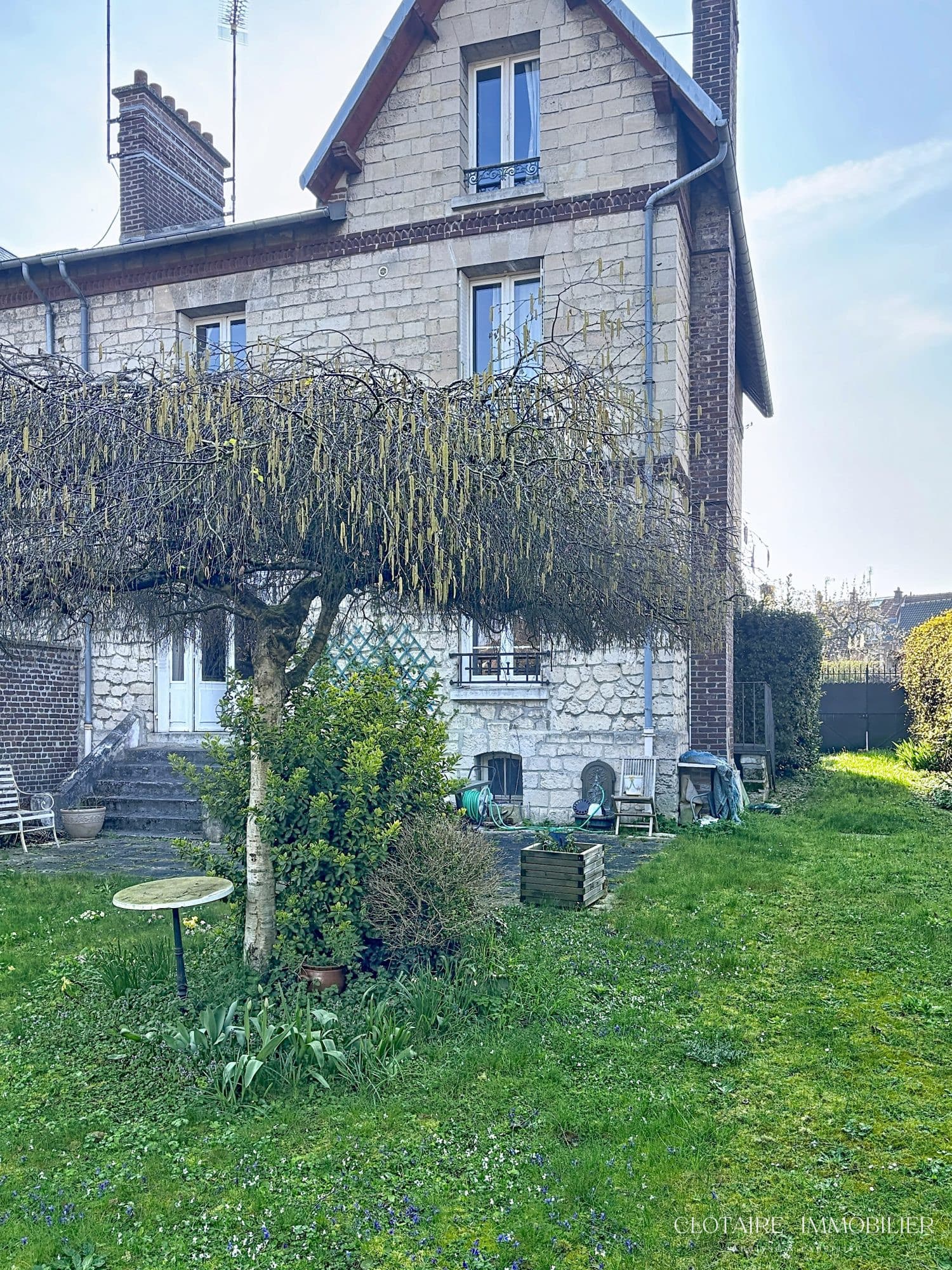 Maison mitoyenne 1 côté à vendre, 8 pièces - Compiègne 60200