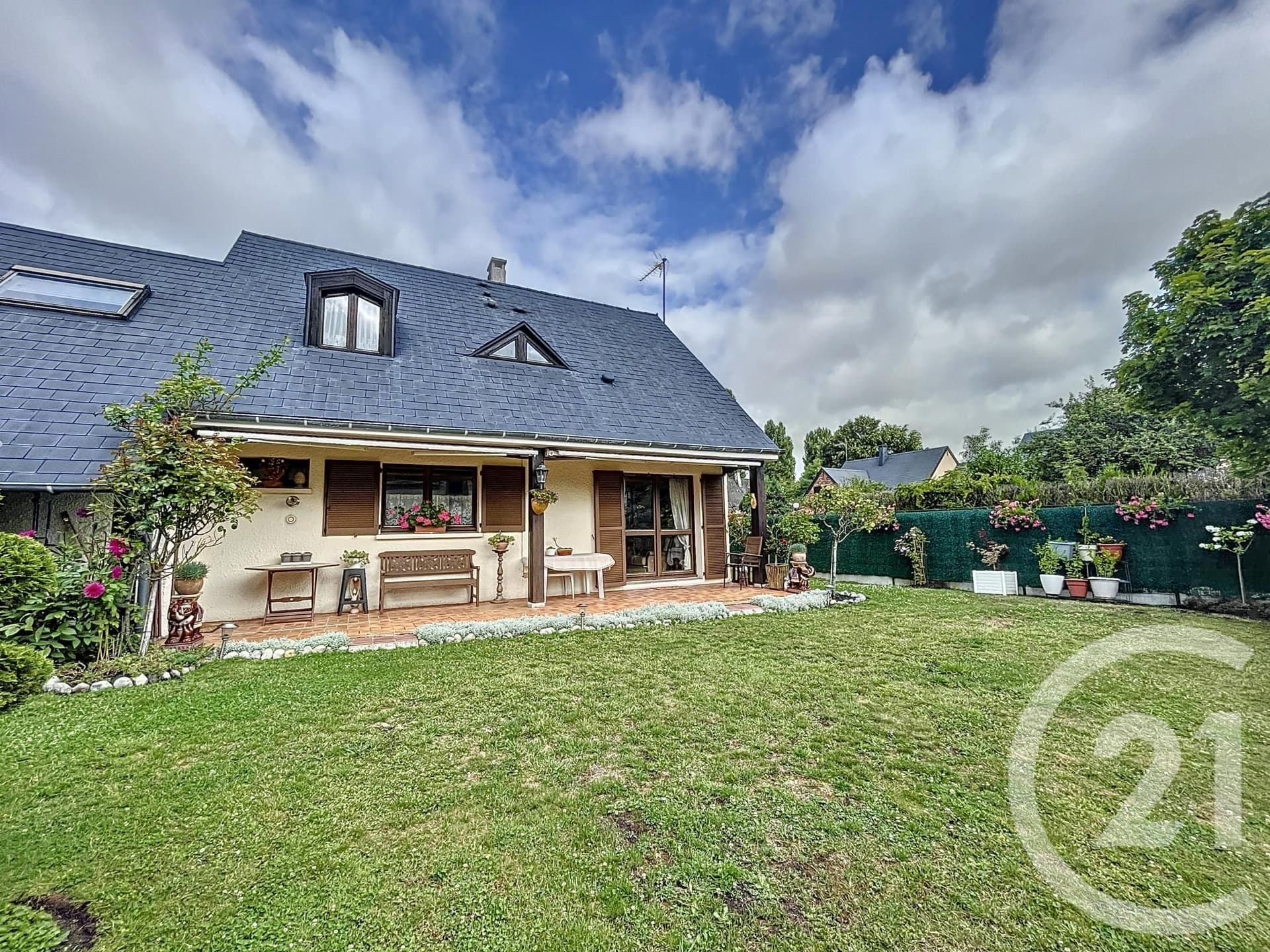 maison à vendre - 4 pièces - 113.0 m2 - COMPIEGNE