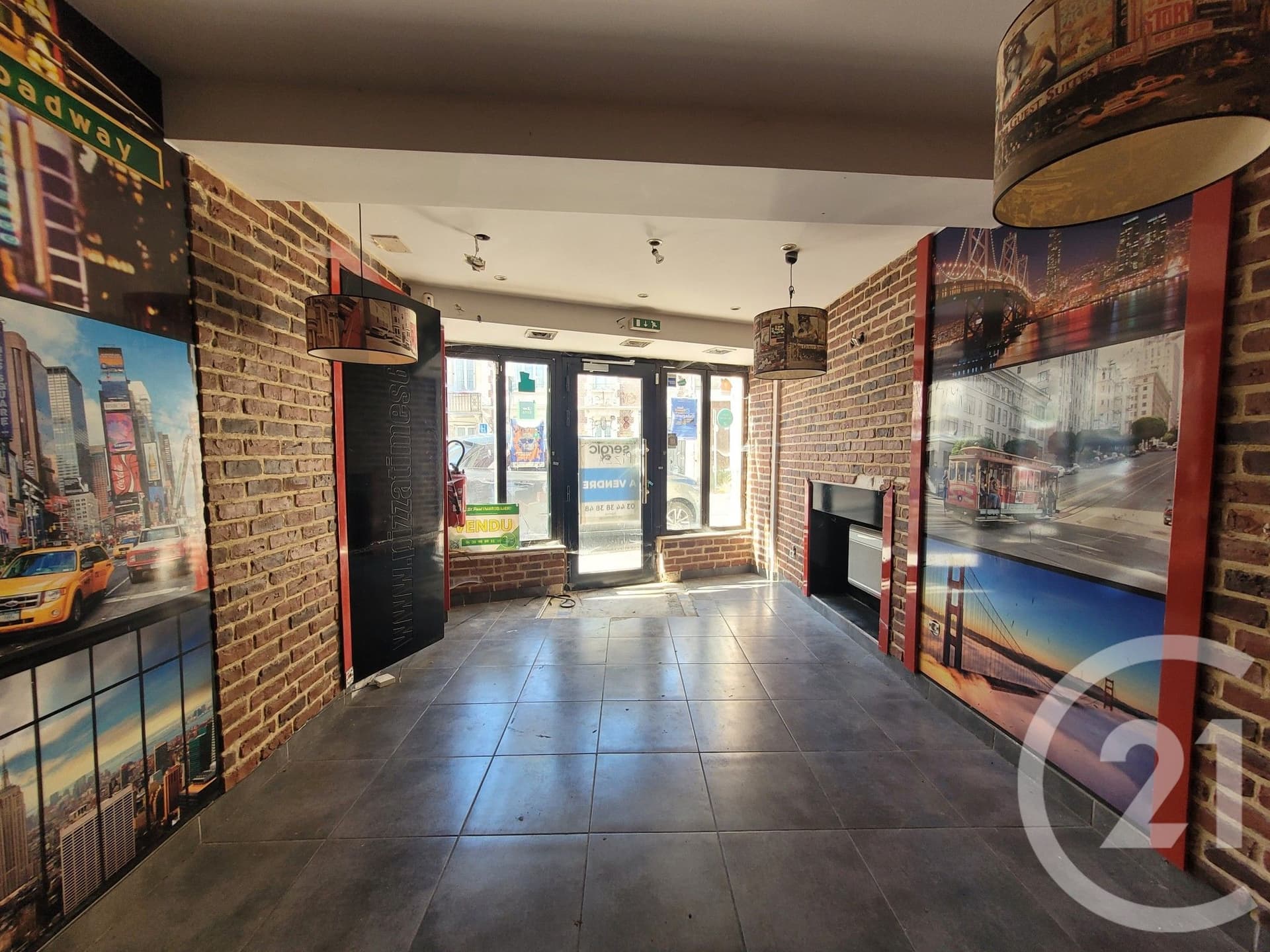 immeuble à vendre - 130.0 m2 - COMPIEGNE