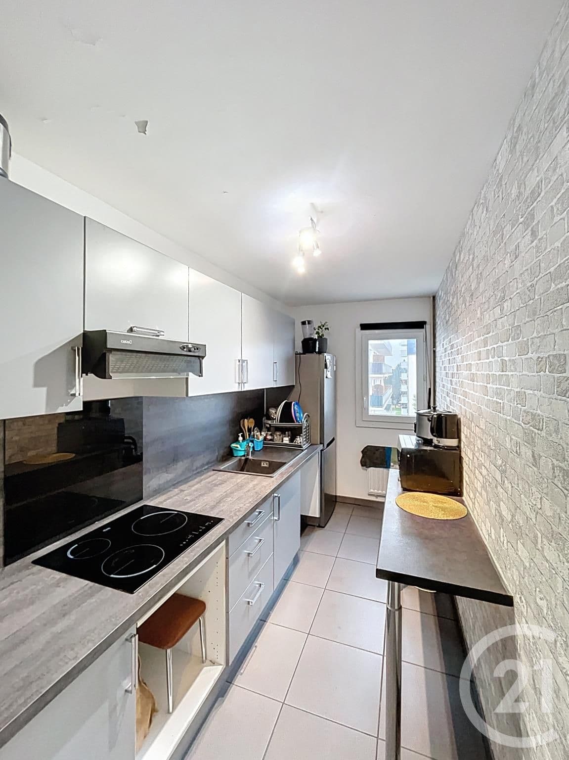 Appartement à vendre - 3 pièces - 57.88 m2 - COMPIEGNE