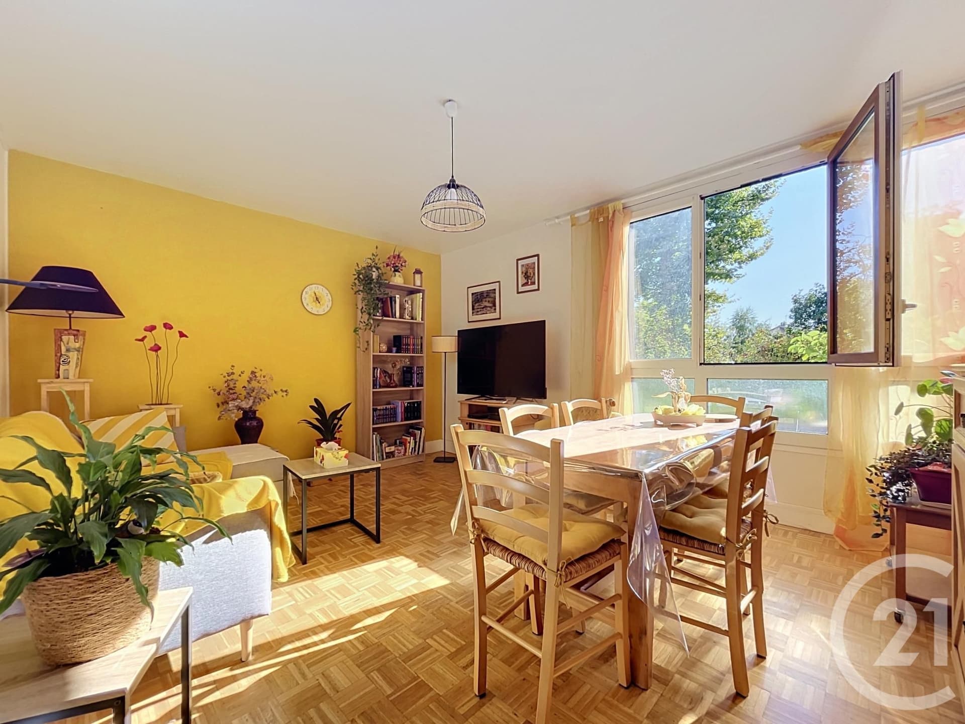 Appartement F3 à vendre - 3 pièces - 57.56 m2 - COMPIEGNE