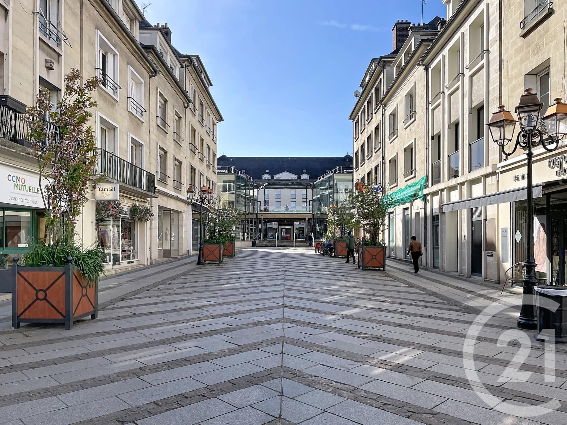 Appartement F2 à vendre - 2 pièces - 49.0 m2 - COMPIEGNE