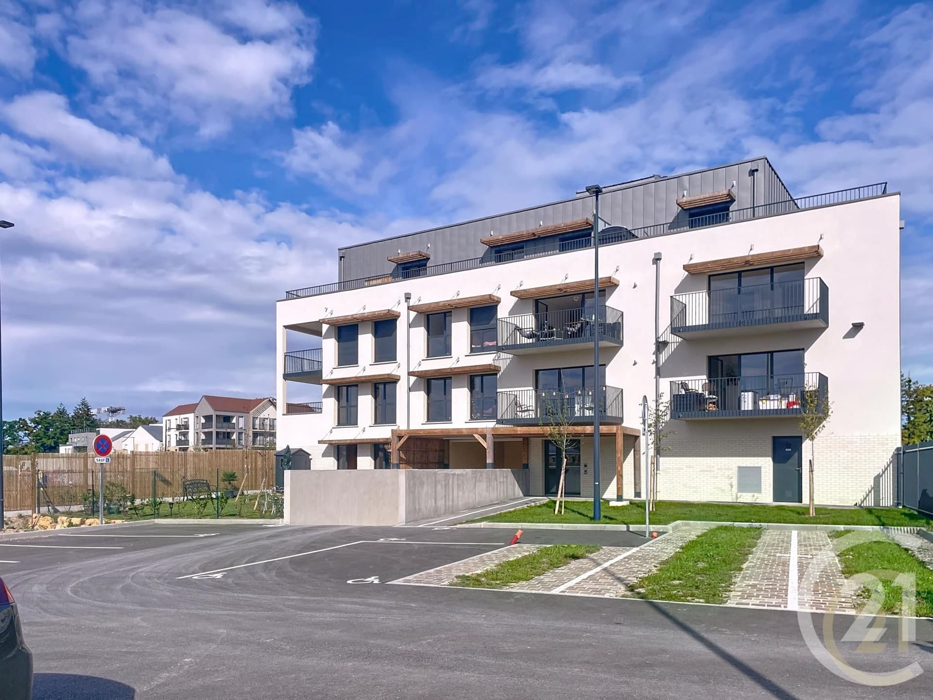 Appartement F2 à vendre - 2 pièces - 45.11 m2 - COMPIEGNE