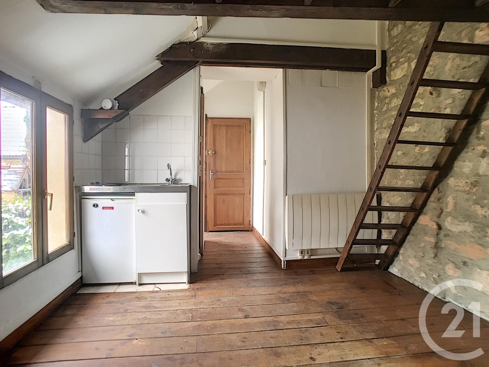 Appartement F1 à louer - 1 pièce - 15.49 m2 - VENETTE
