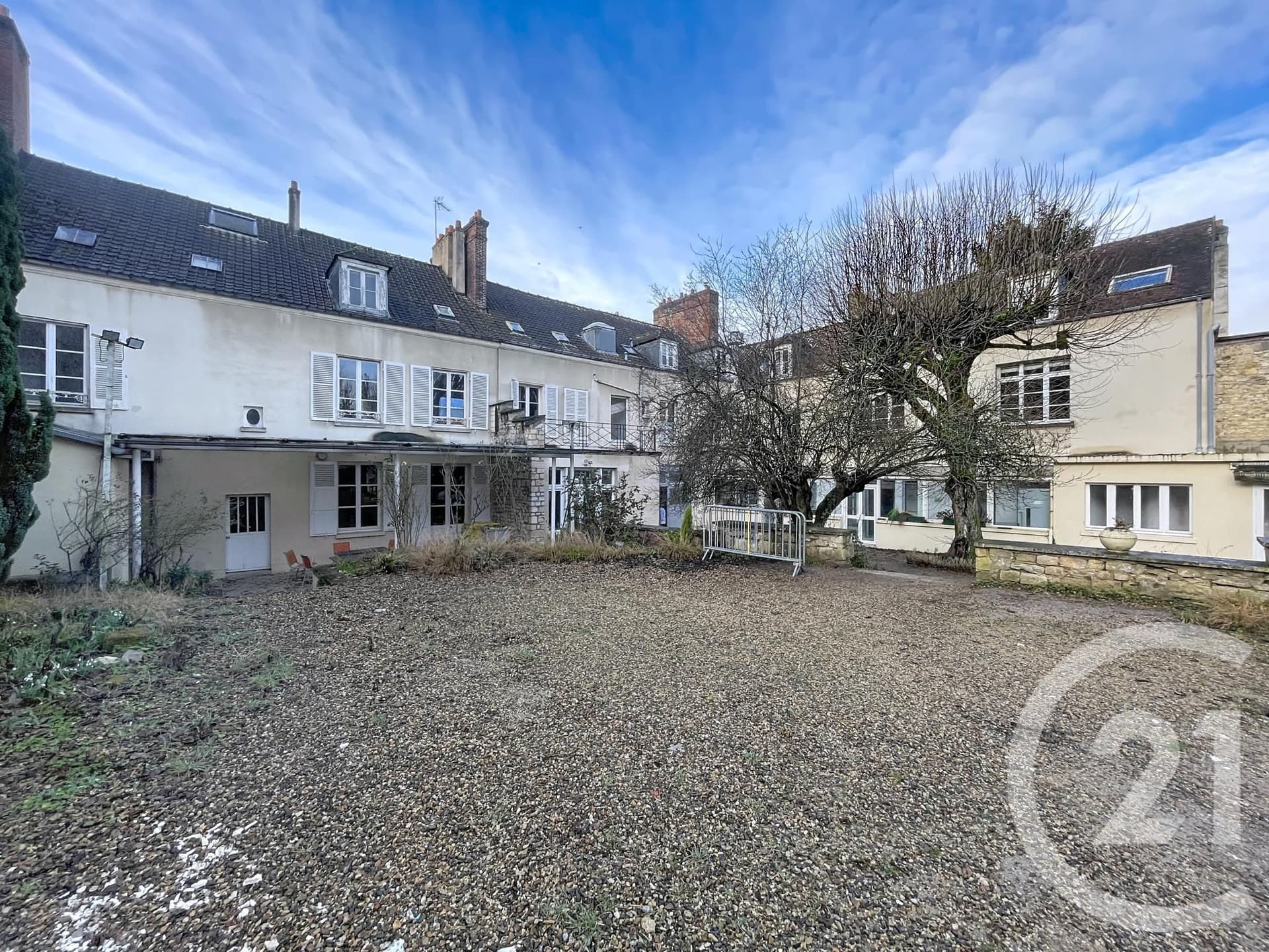 maison à vendre - 20 pièces - 900.0 m2 - COMPIEGNE