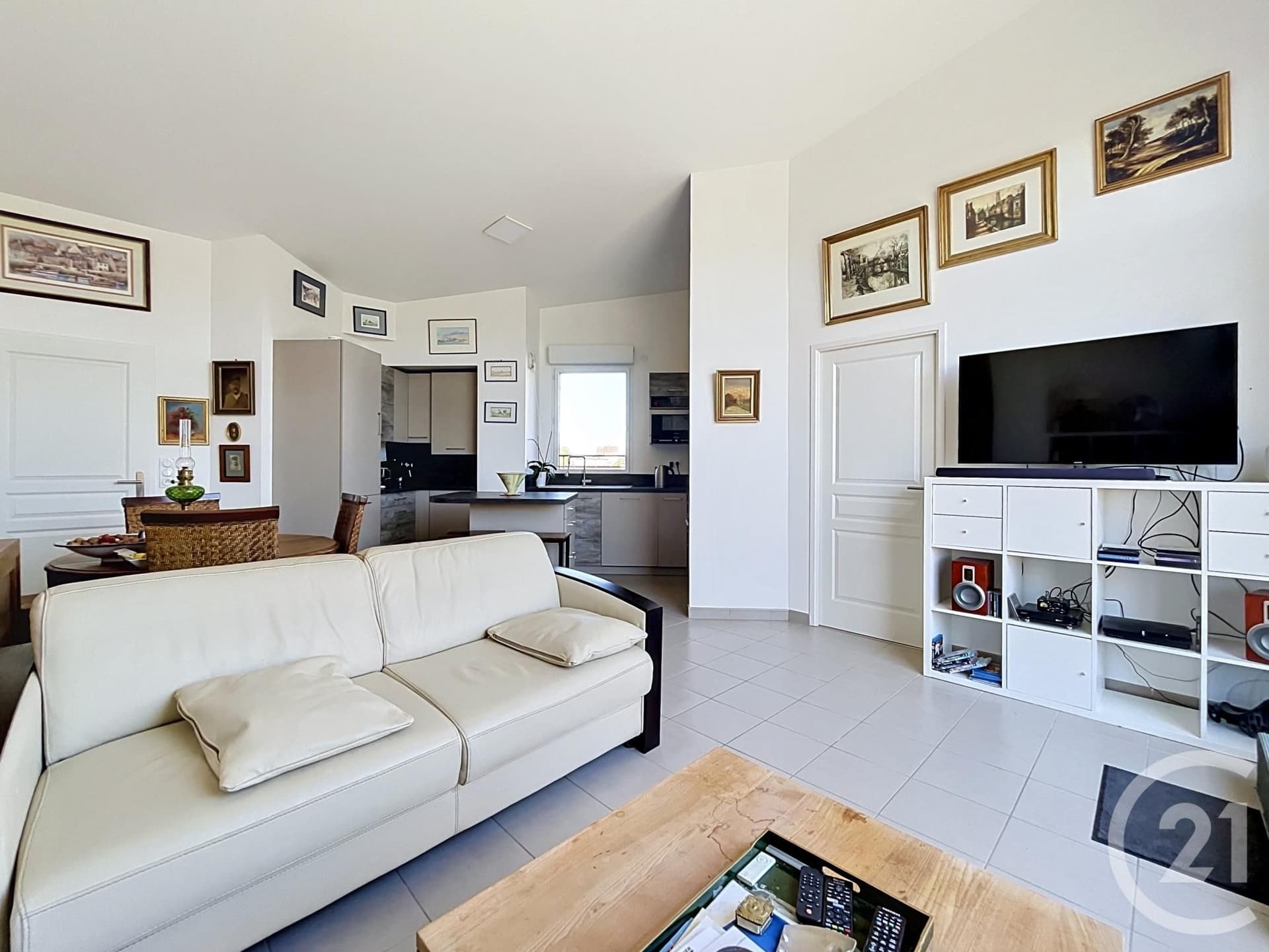 Appartement T3 à vendre - 3 pièces - 69.73 m2 - COMPIEGNE