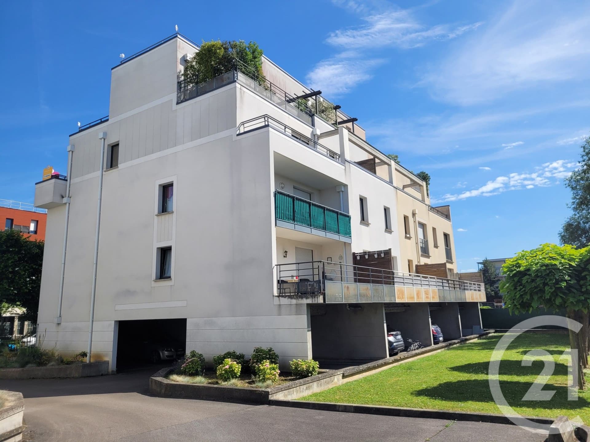 Appartement F3 à vendre - 3 pièces - 75.89 m2 - COMPIEGNE