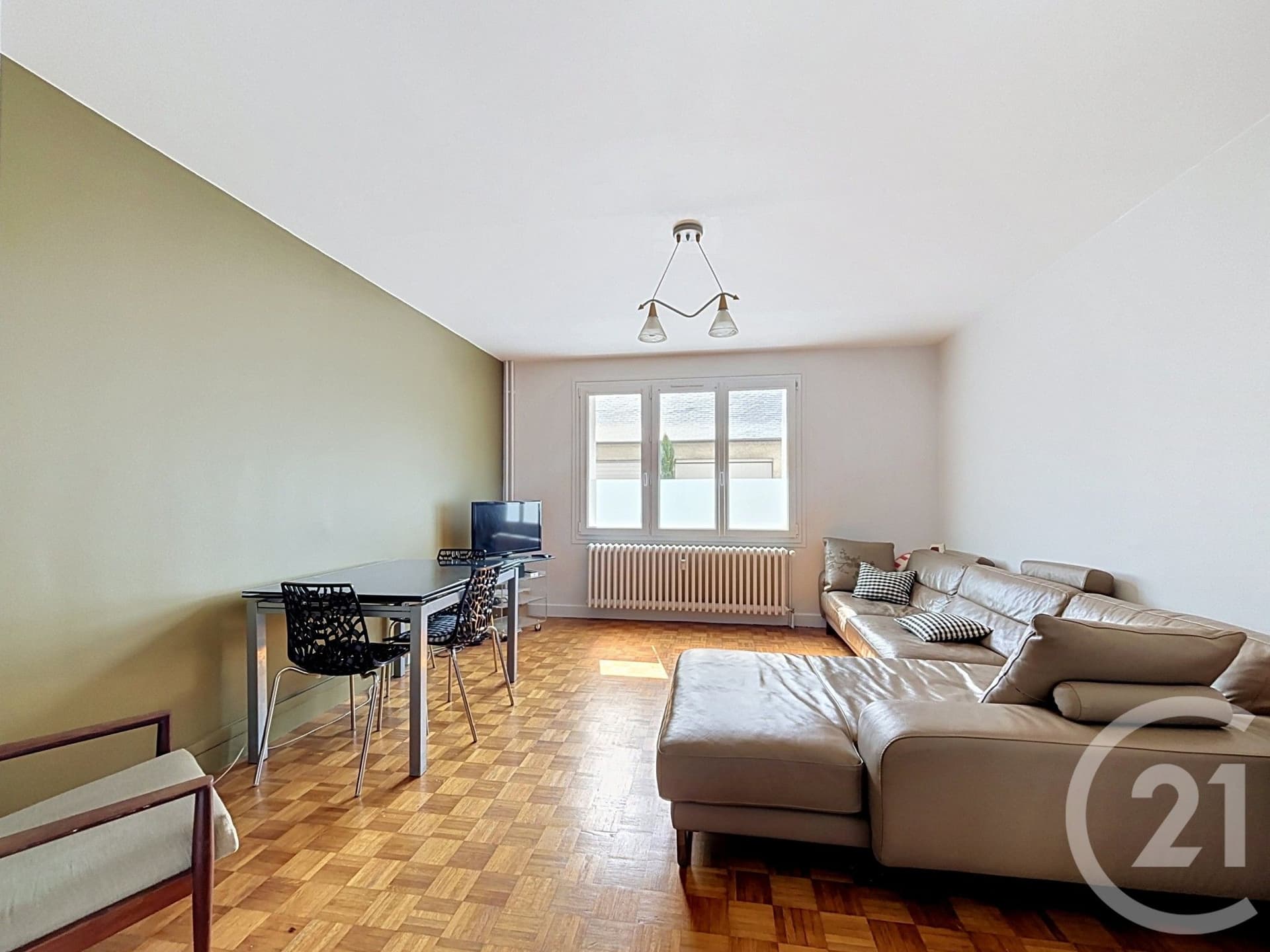 Appartement F2 à vendre - 2 pièces - 60.13 m2 - COMPIEGNE