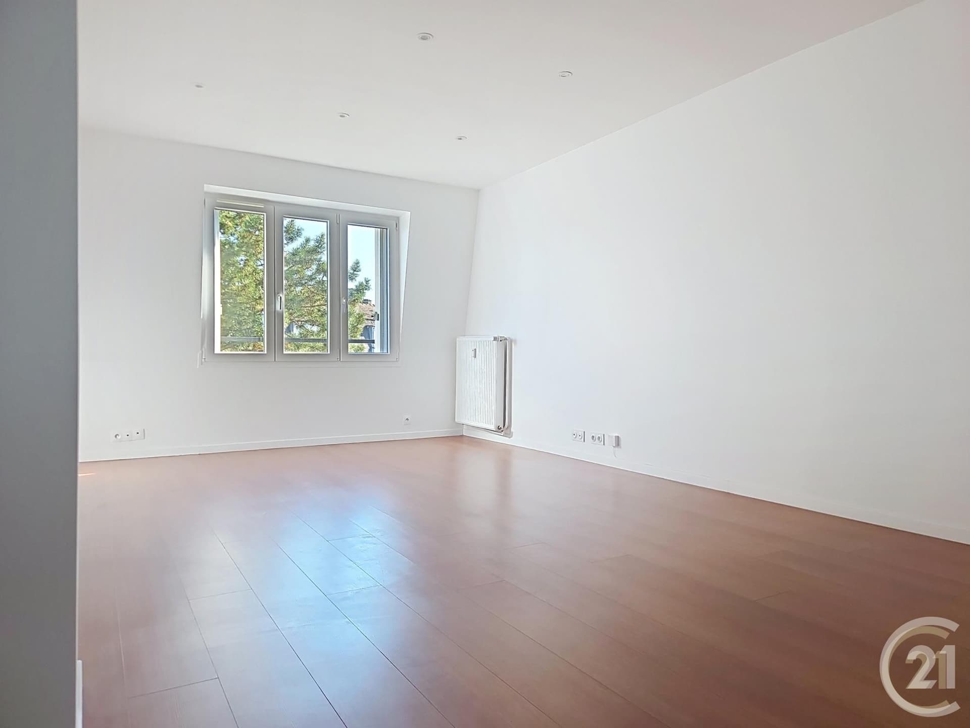 Appartement F3 à louer - 3 pièces - 62.76 m2 - COMPIEGNE