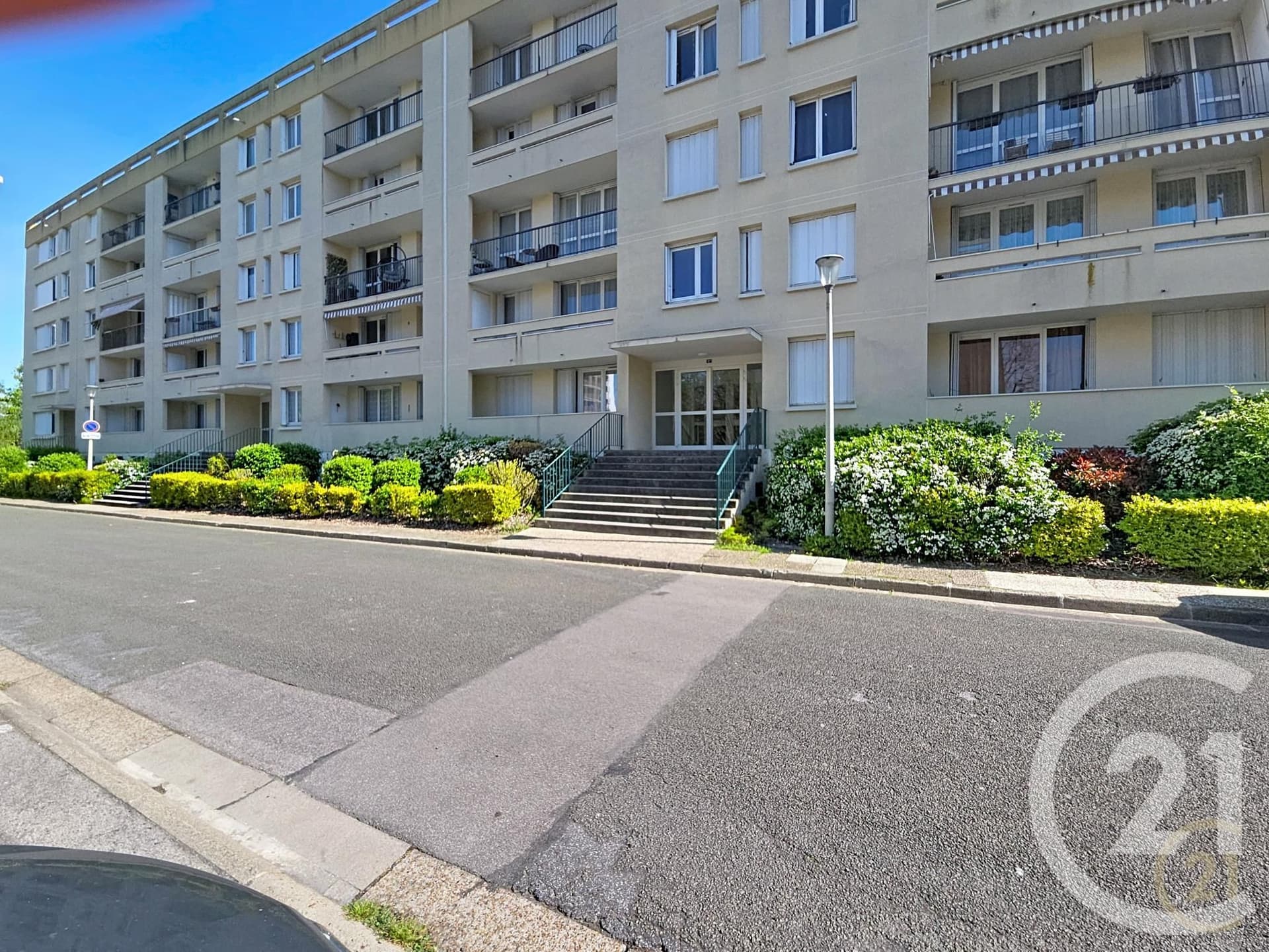 Appartement F3 à louer - 3 pièces - 67.44 m2 - COMPIEGNE