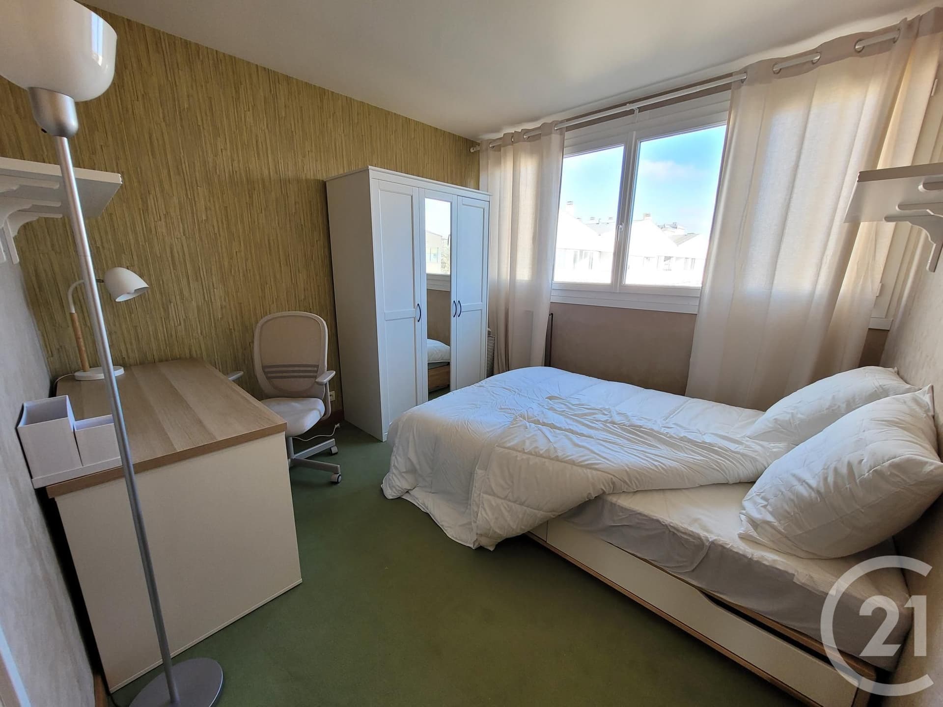 Appartement Chambre à louer - 1 pièce - 16.79 m2 - COMPIEGNE
