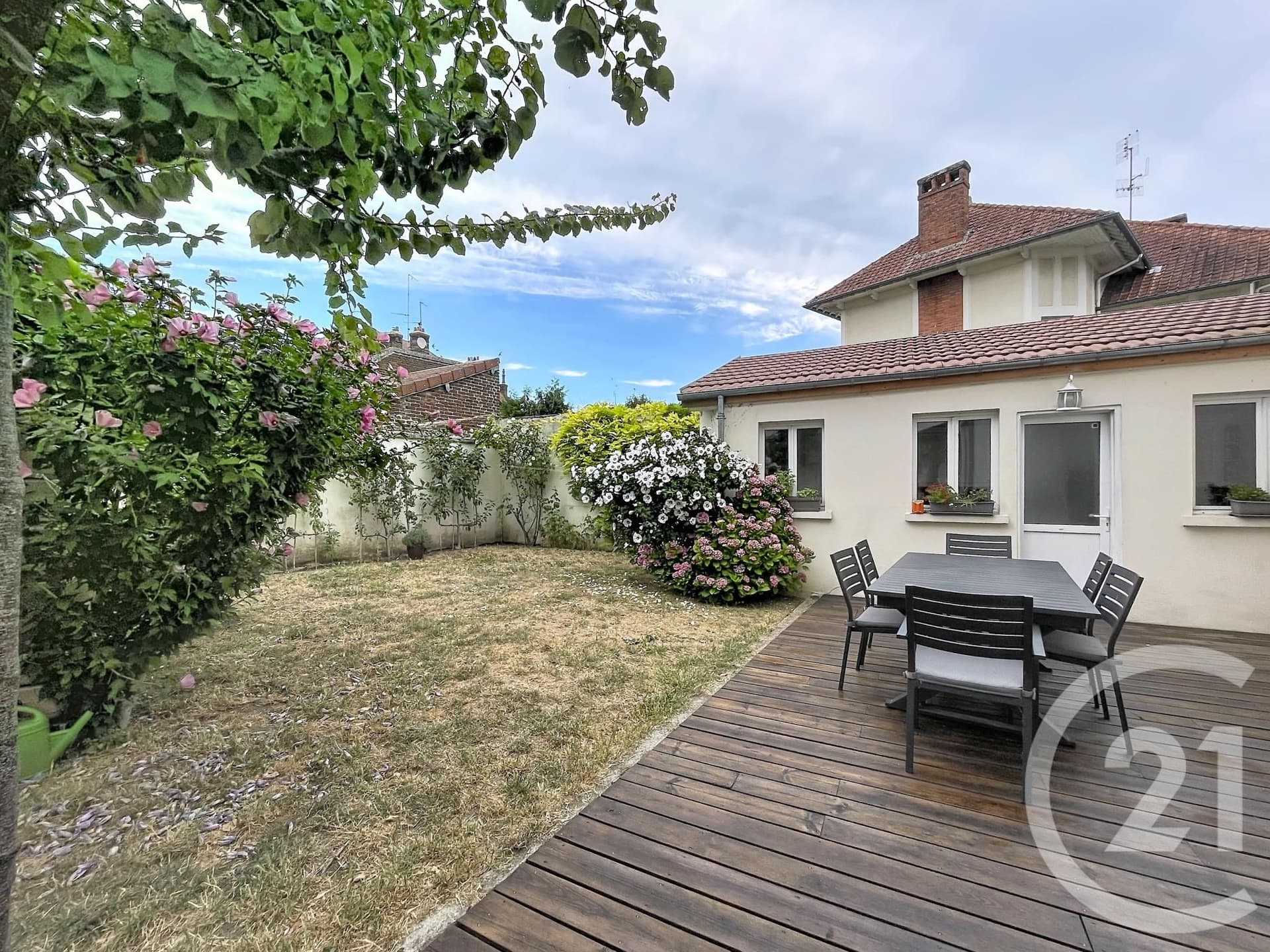 maison à vendre - 6 pièces - 120.0 m2 - COMPIEGNE
