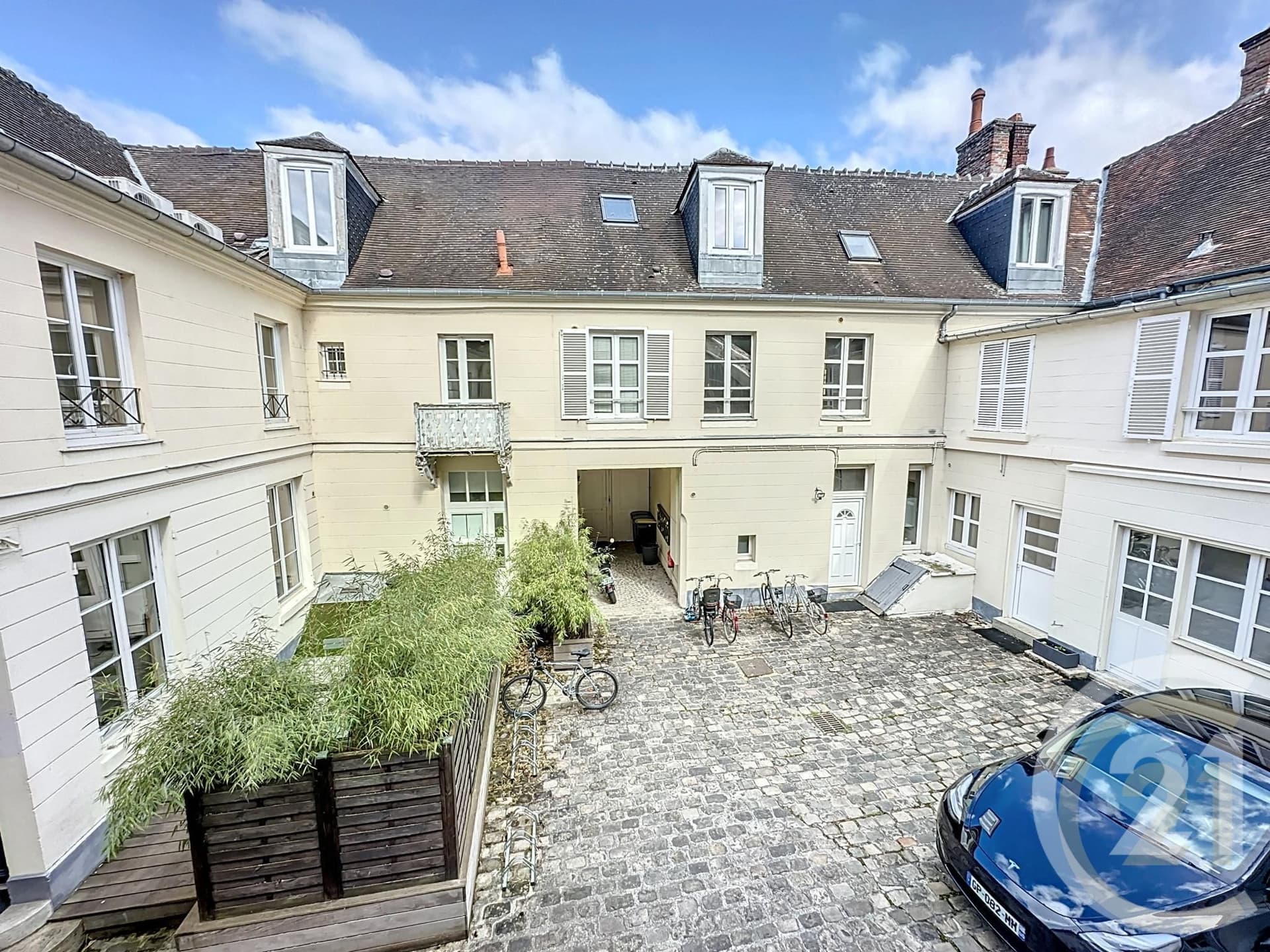 Appartement Studio à louer - 1 pièce - 31.04 m2 - COMPIEGNE