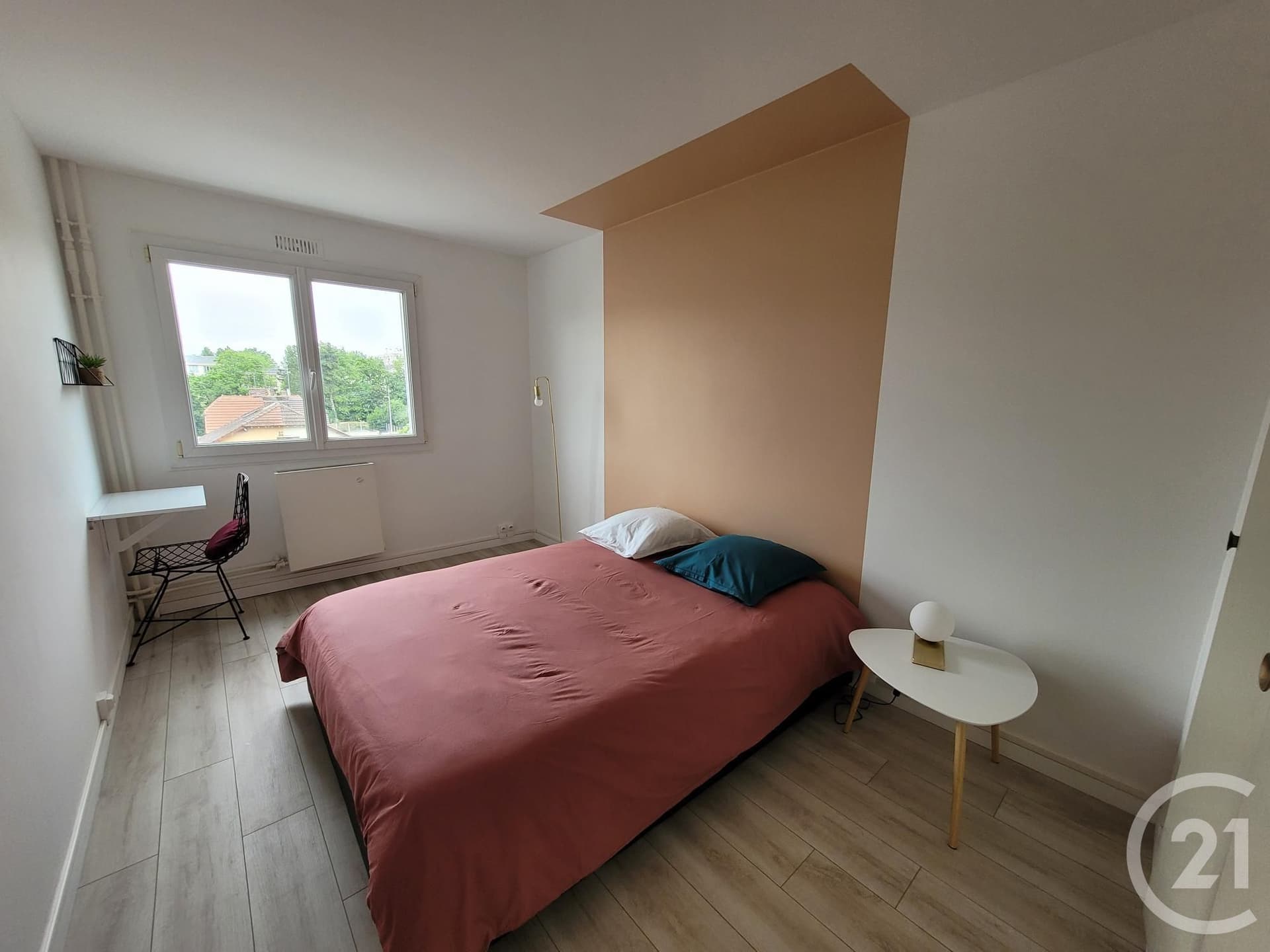 Appartement Chambre à louer - 4 pièces - 81.09 m2 - COMPIEGNE