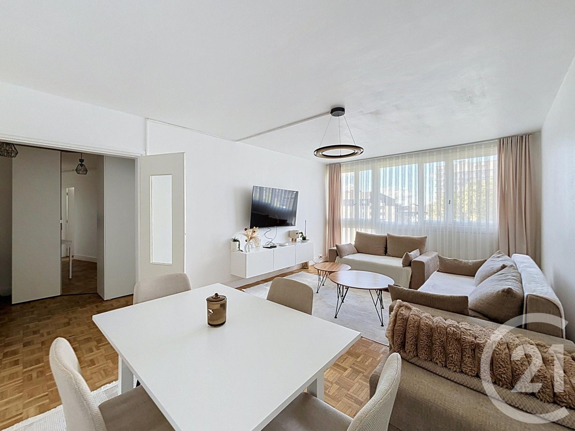 Appartement à vendre - 3 pièces - 73.02 m2 - COMPIEGNE