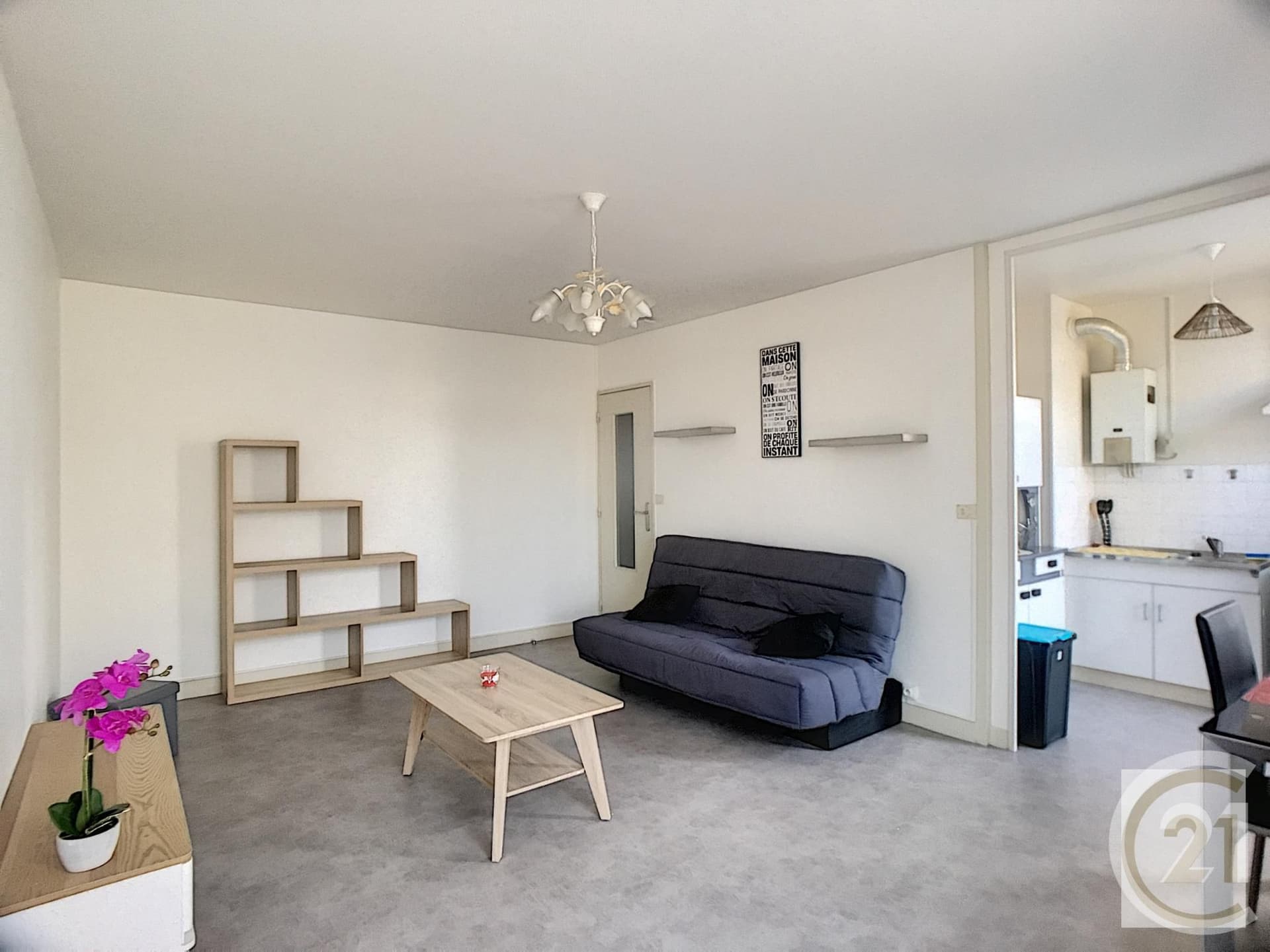 Appartement Studio à louer - 1 pièce - 30.16 m2 - COMPIEGNE