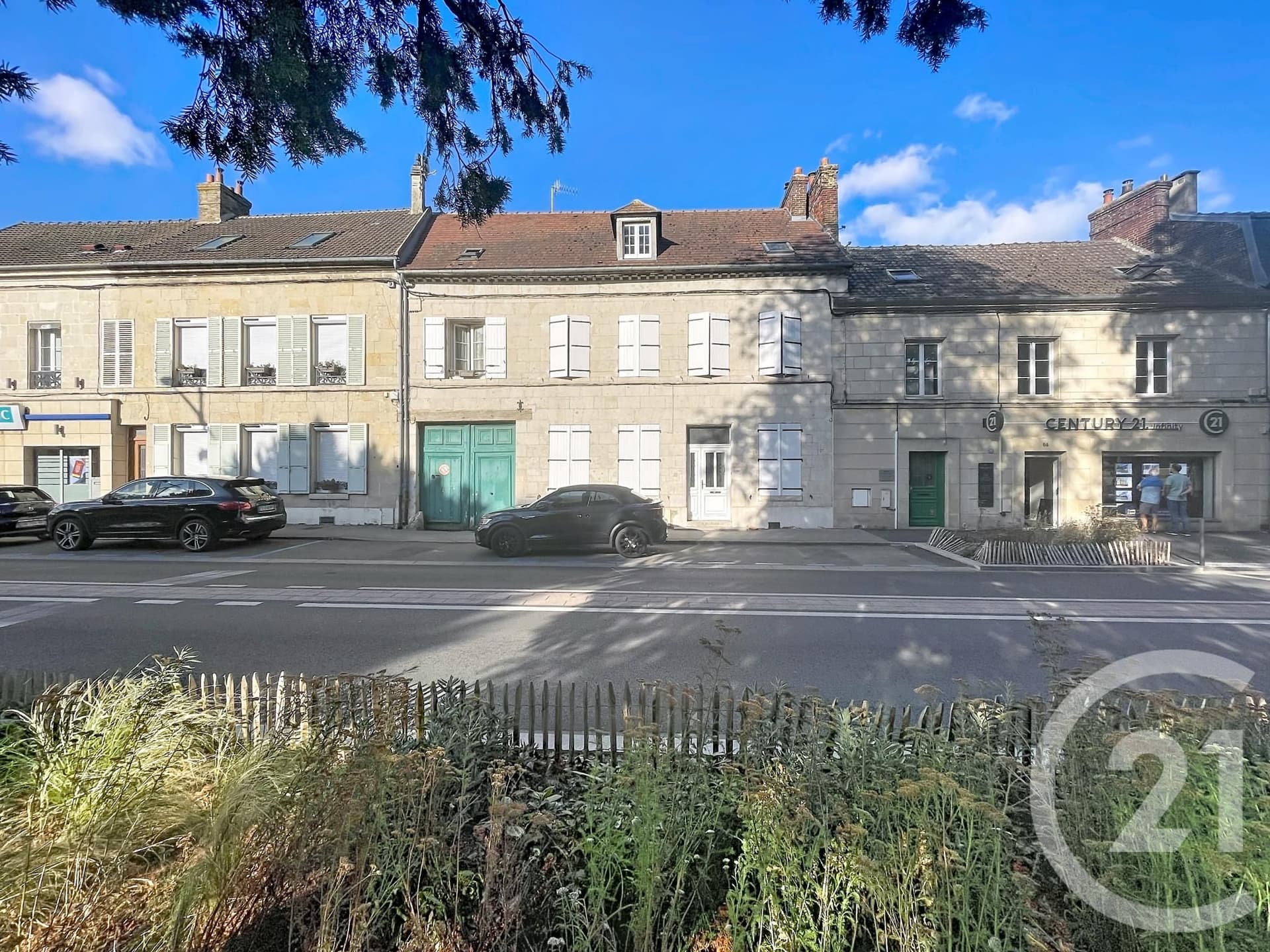 maison à louer - 6 pièces - 115.0 m2 - MARGNY LES COMPIEGNE