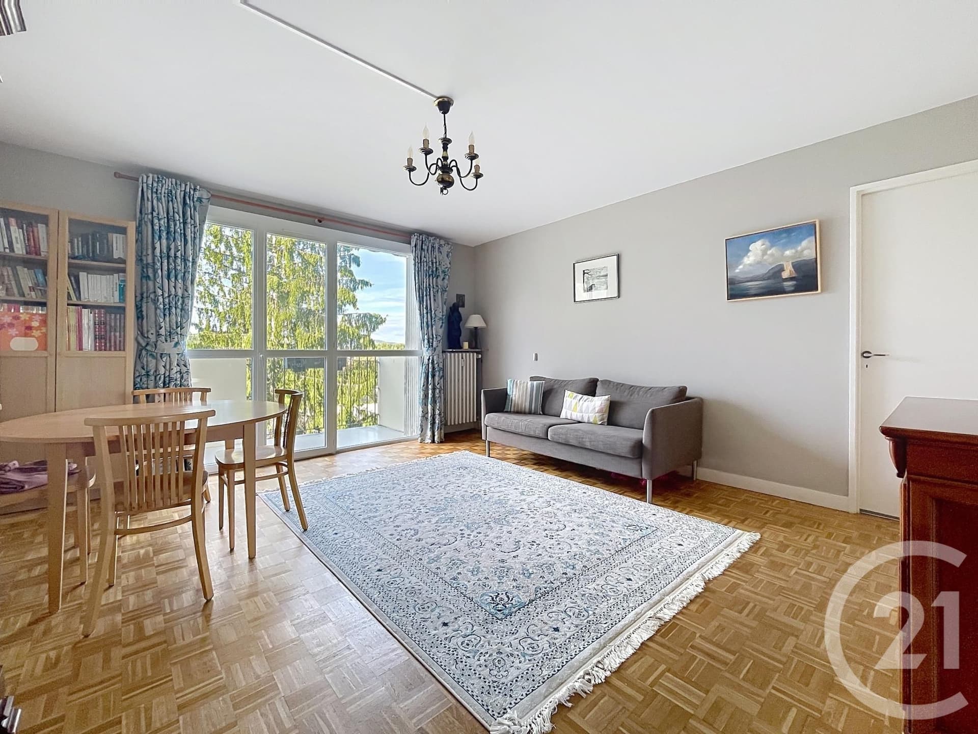 Appartement F4 à vendre - 4 pièces - 71.1 m2 - COMPIEGNE