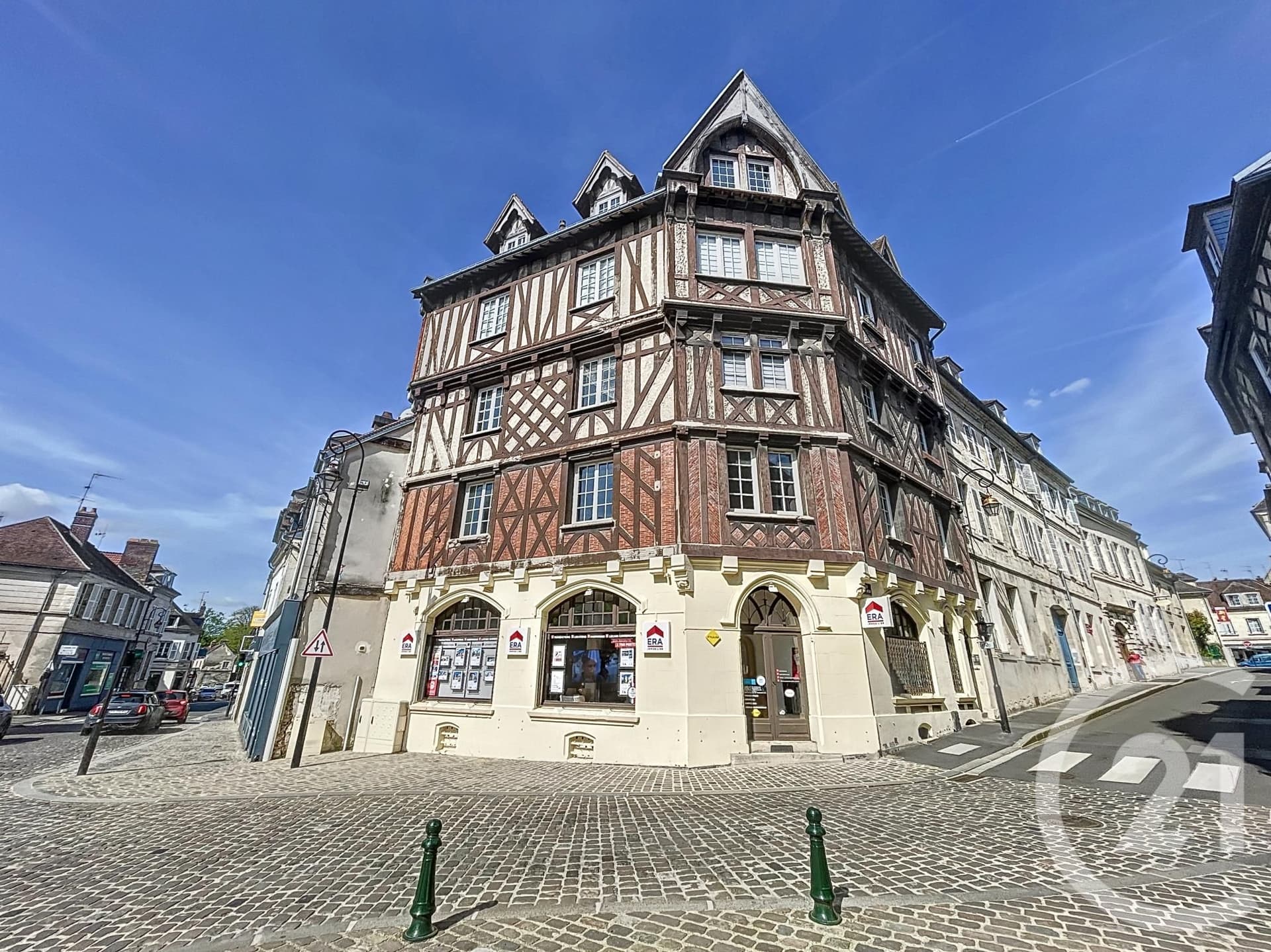 Appartement F2 à vendre - 2 pièces - 36.72 m2 - COMPIEGNE