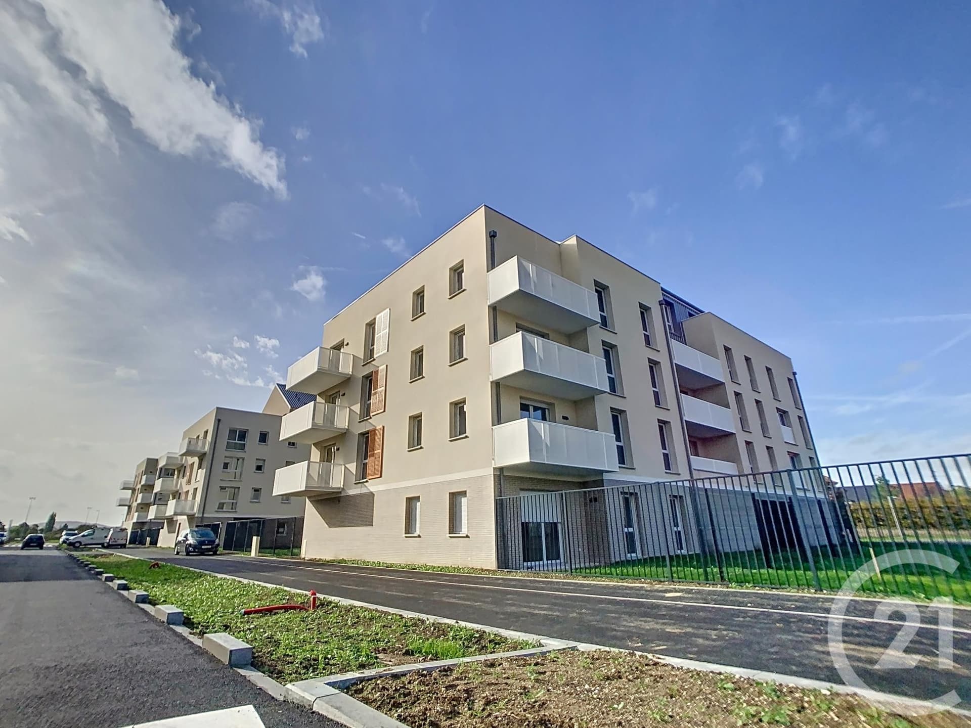 Appartement F3 à louer - 3 pièces - 69.2 m2 - MARGNY LES COMPIEGNE