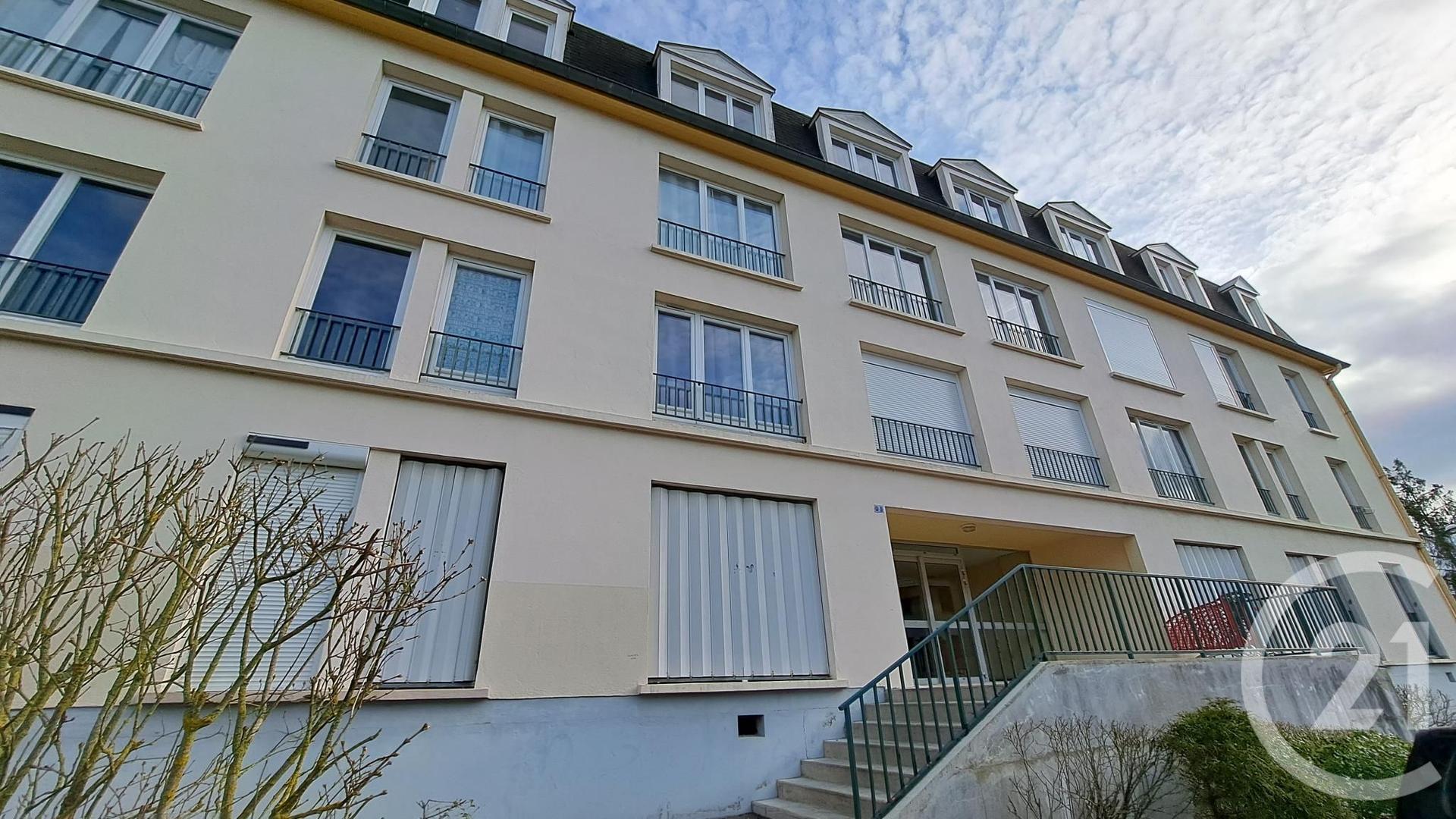 Appartement F1 à louer - 1 pièce - 27.43 m2 - COMPIEGNE