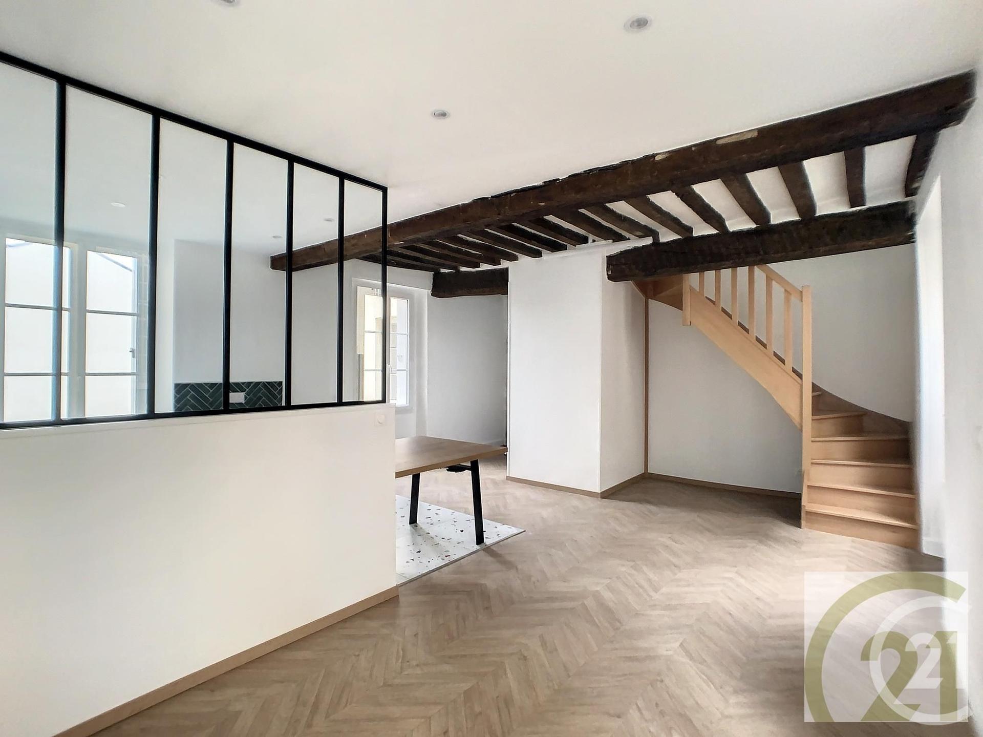 Appartement Duplex à louer - 2 pièces - 50.09 m2 - COMPIEGNE