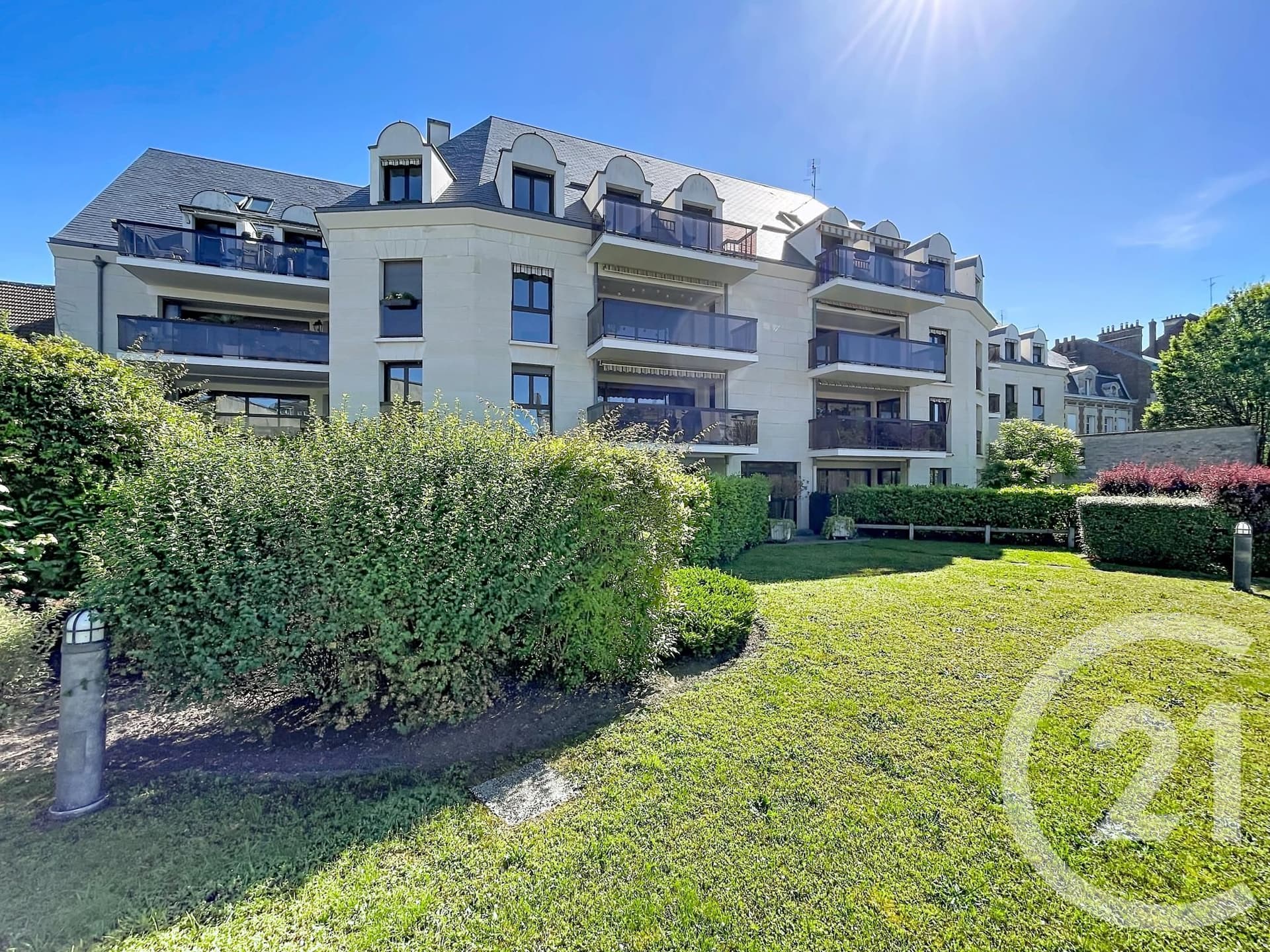 Appartement F2 à vendre - 2 pièces - 47.33 m2 - COMPIEGNE